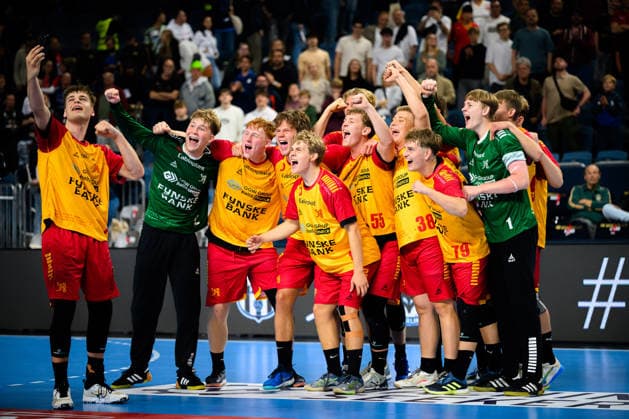 Cologne, Germany Handball EHF Youth Club Trophy Final Fuechse Berlin GOG the team of GOG, final cheer final cheer emotion joy Cologne Lanxess Arena North Rhine Westphalia Germany