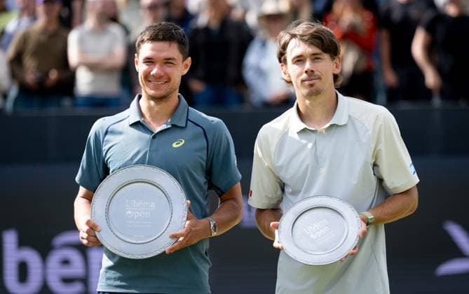 DEN BOSCH - Kamil Majchrzak (POL)(left) wins the ATP, Tennis Herren singles final against Alex de Minaur (AUS) at the 2026 LibÃ ma Open. The combined ATP WTA, Tennis Damen tournament is being held on the grounds of the former Autotron car theme park. IRIS VAN DEN BROEK ANP xVIxANPxSportx xxANPxIVx 560997451 originalFilename: 560997451.jpg
