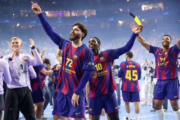 14 06 2026, xgox,Handball, EHF Champions League Final, FC Barcelona Fuechse Berlin v l Ludovic Fabregas Barcelona, 72 , Dika Mem Barcelona, 10 Celebrating the victory, cheering after the end of the game Cologne