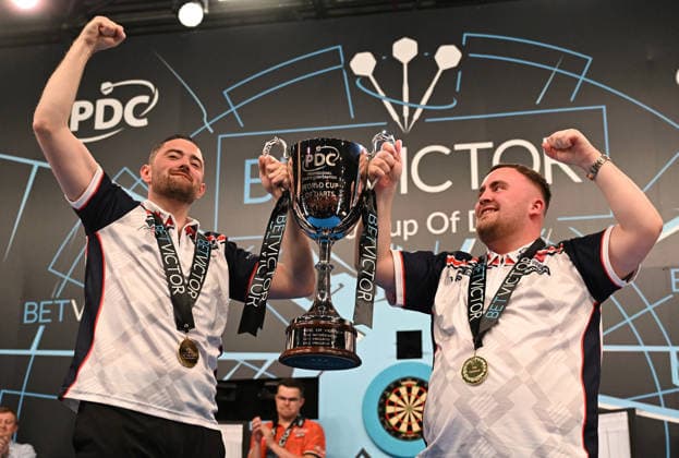 14 06 2026, xhbx, Dart World Cup of Darts 2026, v l Luke Humphries England , Luke Littler England Award Ceremony, Cup DFL DFB REGULATIONS PROHIBIT ANY USE OF PHOTOGRAPHS as IMAGE SEQUENCES and or QUASI VIDEO Frankfurt