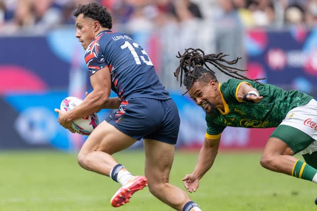 Bordeaux Sevens, SVNS Rugby World Championship Selvyn Davids RSA, South Africa trails Britain’s Finley Lloyd Gilmour. Third tournament of the SVNS World Championship, Rugby Sevens World Cup, June 5–7, 2026, in Bordeaux, France. Day 1, group matches on June 5, 2026, Bordeaux, Nouvelle-Aquitaine region, France, Stade Atlantique,detected_source_language