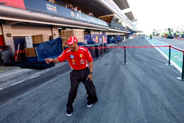 HAMILTON Lewis (GBR), Scuderia Ferrari SF 26, portrait taken during the 2026 Formula 1 Barcelona-Catalunya Grand Prix, the 7th round of the 2026 Formula One World Championship, held June 12–14, 2026, at the Circuit de Barcelona-Catalunya in Montmeló, Spain. Photo