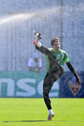 Belgium s goalkeeper Senne Lammens pictured during a training of Belgian national soccer team Red Devils, at the basecamp in Seattle, USA on Tuesday 16 June 2026, after their first game against Egypt at the FIFA World Cup, WM, Weltmeisterschaft, Fussball 2026. The match ended in a 1-1 draw. DIRKxWAEM x177874366x