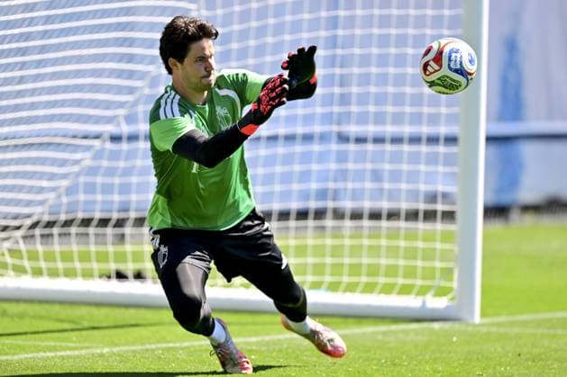 Belgium s goalkeeper Senne Lammens pictured during a training of Belgian national soccer team Red Devils, at the basecamp in Seattle, USA on Tuesday 16 June 2026, after their first game against Egypt at the FIFA World Cup, WM, Weltmeisterschaft, Fussball 2026. The match ended in a 1-1 draw. DIRKxWAEM x177874896x