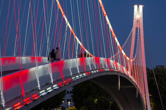 Pedestrian bridge illuminated in the colors of the Croatian flag The pedestrian bridge in the city center is illuminated in the colors of the Croatian flag during the England - Croatia match at the World Cup June 17, 2026 Osijek Croatia  DavorxJavorovic PIXSELL