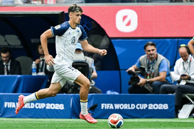 Kerim Alajbegovic of Bosnia and Herzegovina runs with the ball during a FIFA Men?s World Cup 2026 Group Stage football match between Switzerland and Bosnia and Herzegovina at Los Angeles Stadium, in Inglewood on June 18th 2026 (Photo by Nayra Halm SPP) Copyright: xNayraxHalm SPPx Sportspressphoto_SPR170026