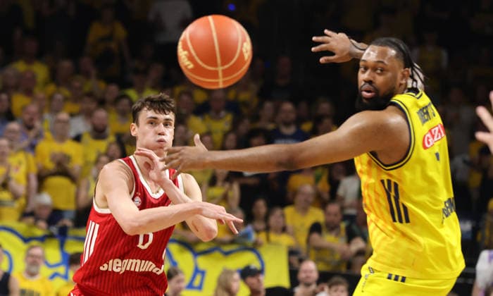 Nenad Dimitrijevic with the ball, J Wan Roberts, tackle, game scene, action, sports, basketball, BBL, Bundesliga, mens, playoffs, Game 4 of the finals, 2025–2026 season, June 19, 2026, ALBA Berlin vs. Bayern Munich,detected_source_language