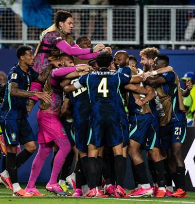 Matheus Cunha of Brazil and team mates celebrates the team s first goal during a FIFA Men?s World Cup 2026 Group Stage football match between Brazil and Haiti at Philadelphia Stadium, in Philadelphia on June 19th 2026 (Photo by Ricardo Nogueira SPP) Copyright: xRicardoxNogueira SPPx Sportspressphoto_SPR171156