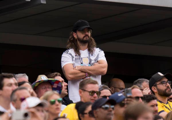 Single image: Tom Kaulitz of Tokio Hotel in the stands at the 2026 FIFA World Cup, Ecuador vs. Germany, June 25, 2026; 2026 FIFA World Cup, Ecuador vs. Germany, Group E, Matchday 3, at New York New Jersey Stadium in East Rutherford, New Jersey, USA Copyright: HMBxMedia xMarcoxBader