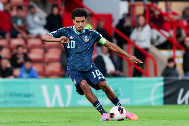 Francis Onyeka (Germany) controls the ball, 2026 UEFA European Under-19 Championship Group A, Wales vs. Germany, Racecourse Ground on July 1, 2026, in Wrexham, United Kingdom Photo by Marco Steinbrenner DeFodi Images Francis Onyeka (Germany) controls the ball, 2026 UEFA European Under-19 Championship Group A, Wales vs. Germany, Racecourse Ground, July 1, 2026, in Wrexham, United Kingdom. Photo by Marco Steinbrenner, DeFodi Images