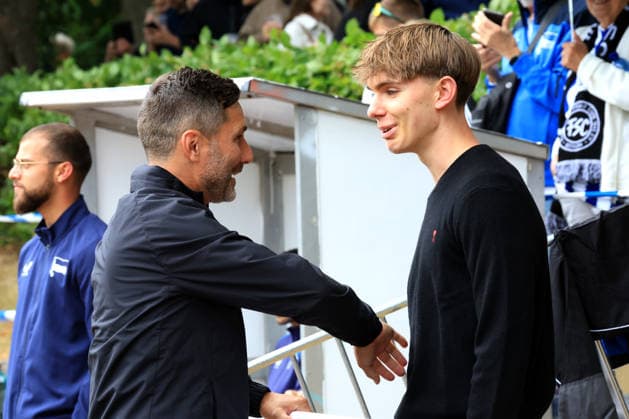 DEU, DFL, 2nd Regional League, Frohnauer SC vs. Hertha BSC, July 4, 2026, Frohnau, Berlin, DEU, DFL, 2nd Regional League, Frohnauer SC vs. Hertha BSC, Kennet Eichhorn (Hertha BSC Berlin 23), Head Coach Stefan Leitl (Hertha BSC Berlin). DFL regulations prohibit any use of photographs as image sequences and or quasi-video. nordphotoxGmbHx xEngler nph00076