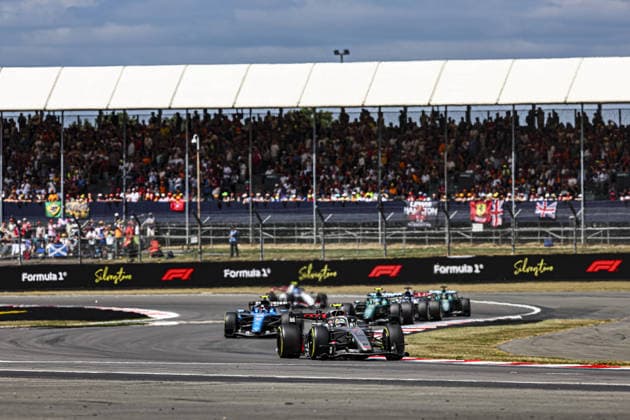 IPA86397861 - (5) Gabriel Bortoleto (BRA) - Audi Revolut F1 Team - Audi AR01 - Audi during the Sprint race of the 2026 Formula 1 Lenovo British Grand Prix at the Silverstone Circuit in Silverstone, United Kingdom. Round 11 of the 2026 FIA Formula One World Championship, WM, Weltmeisterschaft held July 3–5, 2026. Silverstone Circuit, home of the British Grand Prix and the birthplace of the Formula 1 World Championship in 1950, hosts a Sprint weekend for Round 11. This event weekend features the F1 Sprint format, with a Sprint Shootout and Sprint Race in addition to the standard qualifying session and Grand Prix. During the 2026 Formula 1 Lenovo British Grand Prix—Round 11—at the Silverstone Circuit, Formula 1 Championship, on July 4, 2026 Copyright: xPaulxFosterx xAlessioxDexMarcox xAvens-images.com AvensImages IPAxSportx xx 86397861