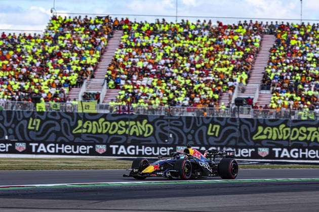 IPA86397963 - (3) Max Verstappen (NED) - Oracle Red Bull Racing - Red Bull RB22 - Red Bull Ford during the qualifying session of the 2026 Formula 1 Lenovo British Grand Prix at the Silverstone Circuit in Silverstone, United Kingdom. Round 11 of the 2026 FIA Formula One World Championship, WM, Weltmeisterschaft held July 3–5, 2026. Silverstone Circuit, home of the British Grand Prix and the birthplace of the Formula 1 World Championship in 1950, hosts a Sprint weekend for Round 11. This event weekend features the F1 Sprint format, with a Sprint Shootout and Sprint Race in addition to the standard qualifying session and Grand Prix. During the 2026 Formula 1 Lenovo British Grand Prix—Round 11—at Silverstone Circuit, Formula 1 Championship, July 4, 2026  Copyright: xPaulxFosterx xAlessioxDexMarcox xAvens-images.com AvensImages IPAxSportx xx 86397963