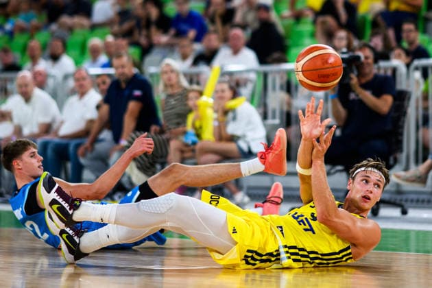 July 6, 2026: Pelle Larsson of Sweden during the FIBA World Cup Qualifier game between Slovenia and Sweden on July 6, 2026 in Ljubljana. Photo by Martin Metelko. BILDBYRAN code 0032 basketball FIBA World Cup qualifiers Slovenia Sweden bbeng  Copyright: MARTINxMETELKO BB260706ZO041
