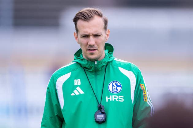July 8, 2026, Soccer, FC Schalke 04 practice, Assistant Coach Adin Osmanbasic, FC Schalke 04, Gelsenkirchen, FC Schalke 04 training facility, North Rhine-Westphalia, Germany, xRHR, PHOTO YYx Copyright: RHR-FOTOx RHR-FOTO YY