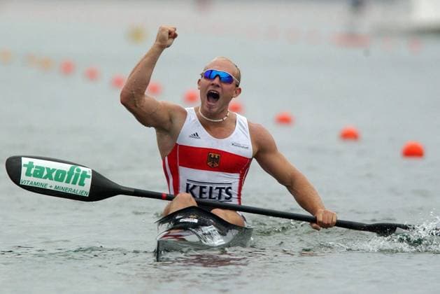 IFC FLATWATER WORLD CHAMPIONSHIPS IFC FLATWATER WORLD CHAMPIONSHIPS Ronald Rauhe of Germany celebrates winning the Men 200 K1 final during the 33rd ICF Flatwater World Championships Sunday 14 September 2003, on Lake Lanier in Gainesville, Ga. Rauhe finished with a time of 35.798. GAINESVILLE United States  Copyright: xERIKxS.xLESSERx