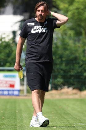 July 11, 2026, xrekx, Soccer Friendly Match, SV Elversberg vs. FC Thun, by Vincent Wagner, Coach of SV 07 Elversberg. DFL and DFB regulations prohibit any use of photographs as image sequences and or quasi-video. Rust