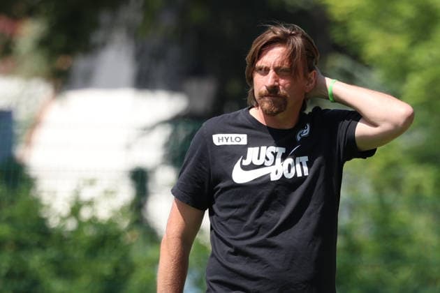 July 11, 2026, xrekx, Soccer Friendly Match, SV Elversberg vs. FC Thun, by Vincent Wagner, Coach of SV 07 Elversberg. DFL and DFB regulations prohibit any use of photographs as image sequences and or quasi-video. Rust