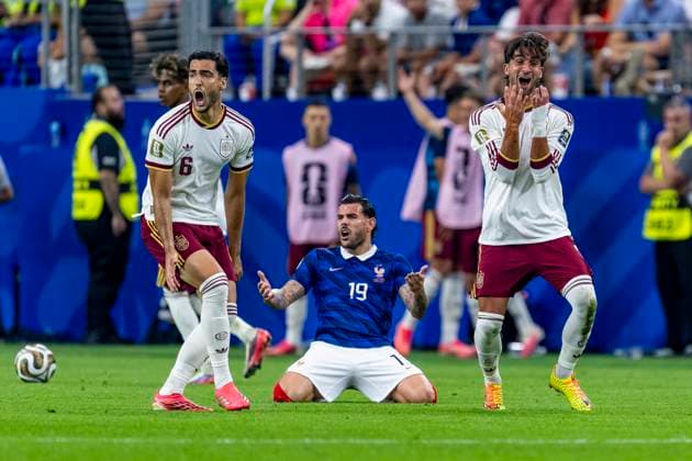 DALLAS: Frustration for Rodri (Spain), Theo Hernandez (France), and Ferran Torres (Spain) during the 2026 World Cup match between France and Spain at Dallas Stadium on July 14, 2026, in Dallas, United States. Photo by Stefan Koops, EYE4IMAGES, DeFodi Images