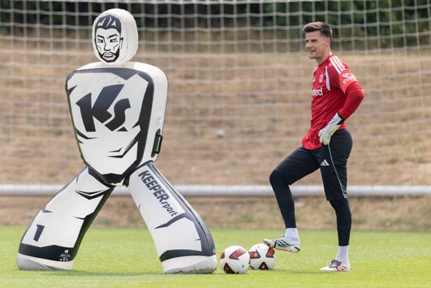 Training: Eintracht Frankfurt goalkeeper Michael Zetterer, Eintracht Frankfurt, 23. Eintracht Frankfurt training session on July 15, 2026, at Deutsche Bank Park in Frankfurt am Main, Frankfurt am Main, Hesse, Germany. Deutsche Bank Park