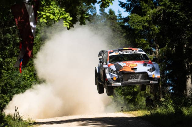 IPA86791699 - Driver Thierry Neuville and co-driver Martijn Wydaeghe of the Hyundai Shell Mobis World Rally Team, driving a Hyundai i20 N Rally1, are competing on the second day of the FIA World Rally Championship WRC, Motorsport Rallye, WM Delfi Rally Estonia 2026 on July 18 in Tartu, Estonia.  Copyright: xLucaxBarsali IPAxSportx xx 86791699