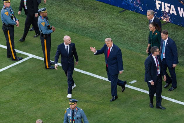 Football - FIFA World Cup, WM, Weltmeisterschaft, Fussball 2026 - Final - Spain v Argentina NEW JERSEY, USA - Sunday, July 19, 2026: FIFA President Giovanni Infantino (L) and US President Donald Trump walking onto the pitch after the FIFA World Cup Final 2026 between Spain and Argentina at the Met Life Stadium. Spain won the World Cup 1-0 in extra time. (Photo by David Rawcliffe Propaganda) EAST RUTHERFORD Met Life Stadium NEW JERSEY UNITED STATES OF AMERICA  Copyright: xDavidxRawcliffex P2026-07-19-Spain_Argentina-185