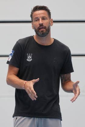 July 22, 2026, xtgx, Handball, Opel HBL, SC Magdeburg: First training session of the season by Bennet Wiegert in Magdeburg; coach gives instructions, gesturing with his arms, gesticulate, gives instructions in Magdeburg