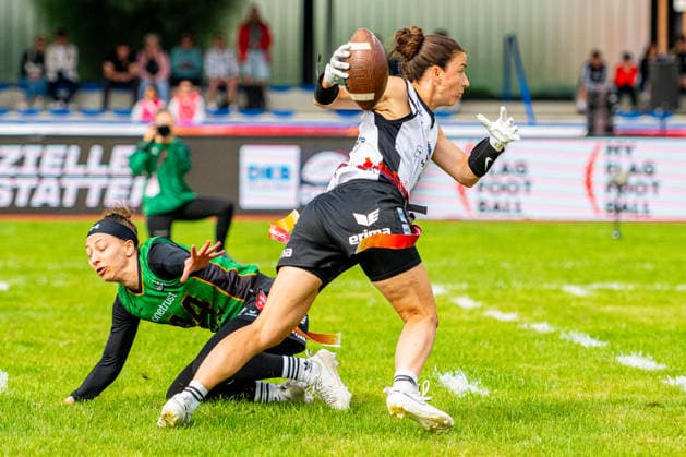 Munich Spatzen (green) vs. Düsseldorf Firecats (white) Women s Flag Football Semifinal, The Finals 2026, July 24, 2026, Erika Fisch Stadium, Hanover, GER, Copyright: xJanxGuentherx