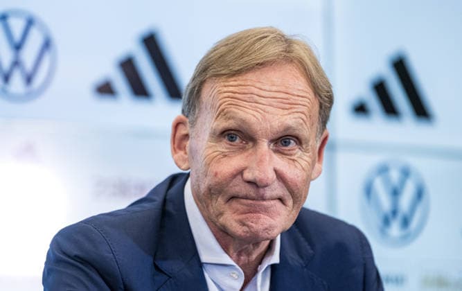July 24, 2026, xfux, Soccer DFB German National Soccer Team Press conference to introduce Jürgen Klopp as head coach, from left: Hans Joachim Aki Watzke, 1st Vice President of the German Soccer Association (DFB), Frankfurt am Main