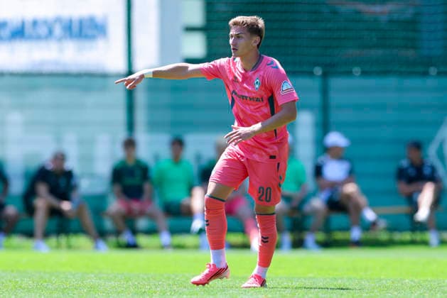 Ivan San Jose Cantalejo Chuki of Werder Bremen gestures, Friendly match, Werder Bremen vs. VfL Bochum, Parkstadion on July 25, 2026, in Zell am Ziller, Austria. Photo by Marco Steinbrenner, DeFodi Images. Ivan San Jose Cantalejo Chuki of Werder Bremen gestures, Friendly match, Werder Bremen vs. VfL Bochum, Parkstadion, July 25, 2026, in Zell am Ziller, Austria. Photo by Marco Steinbrenner, DeFodi Images