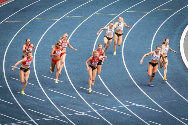 German Track and Field Championships, Bochum-Wattenscheid, July 26, 2026. The relay teams from TSV Bayer 04 Leverkusen, featuring Marlene Meier (TSV Bayer 04 Leverkusen) and Judith Franzen (TSV Bayer 04 Leverkusen), LT DSHS Cologne with Greta Heine (LT DSHS Cologne) and Elena Decker (LT DSHS Cologne) German Track and Field Championships on July 26, 2026, at Lorheide Stadium, Bochum-Wattenscheid, North Rhine-Westphalia Copyright: xBEAUTIFULxSPORTS LeahxKohringx
