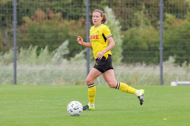 July 26, 2026, xgrfx, Women s Soccer Friendly Match, Borussia Dortmund vs. SC Heerenveen, Lena Ostermeier, Borussia Dortmund. DFL and DFB regulations prohibit any use of photographs as image sequences and or quasi-video. Hohenbuschei Training Facility