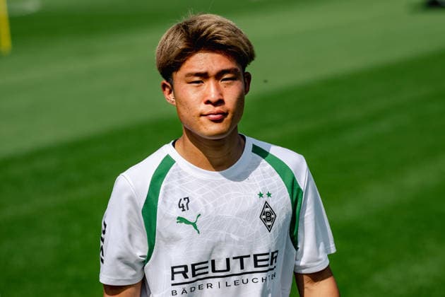 Zento Uno Borussia Mönchengladbach, No. 47 on his way to the locker room. Borussia Mönchengladbach public training session at the ista Borussia Park training facility, Bundesliga 1, soccer, 2026–2027 season, July 30, 2026, Borussia Mönchengladbach public training session, Bundesliga 1, 2026–2027 season, July 30, 2026, Mönchengladbach Copyright: xEibner-Pressefoto ThomasxHaeslerx EP_THR