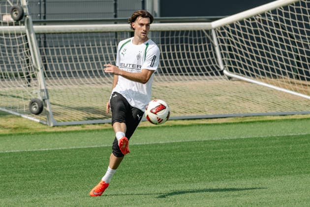 Joe Scally, Borussia Mönchengladbach, 29, during a recovery training session. Public training session for Borussia Mönchengladbach at the ista Borussia Park training facility, Bundesliga 1, soccer, 2026–2027 season, July 30, 2026, Borussia Mönchengladbach public training session, Bundesliga 1, 2026–2027 season, July 30, 2026, Mönchengladbach Copyright: xEibner-Pressefoto ThomasxHaeslerx EP_THR