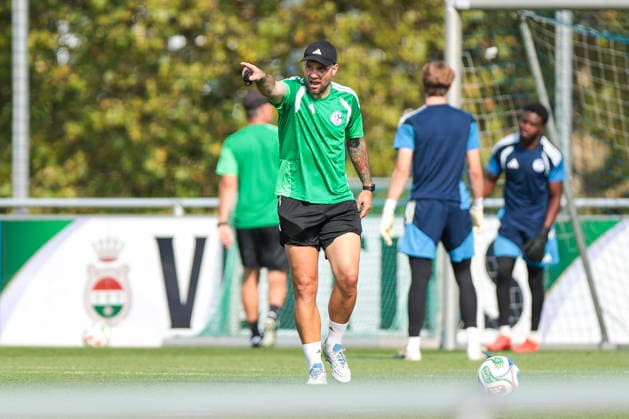 July 30, 2026, Soccer, FC Schalke 04 practice; Assistant Coach Pierre Michel Lasogga of FC Schalke 02 II gives instructions at the FC Schalke 04 training facility in Gelsenkirchen, North Rhine-Westphalia, Germany xRHR PHOTO YYx Copyright: RHR-FOTOx RHR-FOTO YY