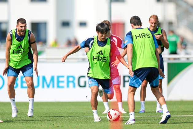 July 30, 2026, Soccer, FC Schalke 04 Training: Hasan Kurucay (FC Schalke 04), Satoshi Tanaka (FC Schalke 04), Gelsenkirchen, FC Schalke 04 Training Facility, North Rhine-Westphalia, Germany, xRHR PHOTO YYx Copyright: RHR-FOTOx RHR-FOTO YY