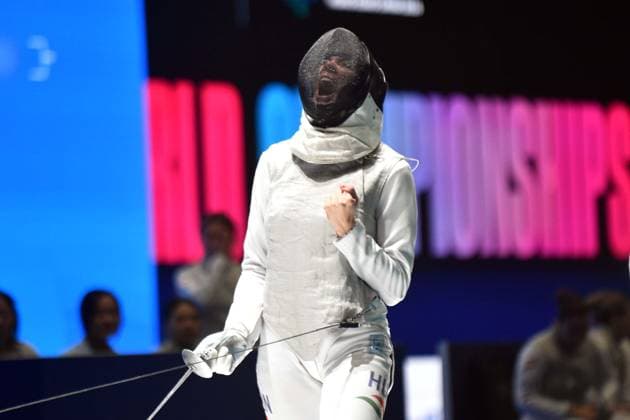 (260730) -- HONG KONG, July 30, 2026 -- Jazmin Papp of Hungary celebrates during the team women s foil round of 16 match between China and Hungary at the 2026 Fencing World Championships in Hong Kong, south China, July 30, 2026. ) (SP)CHINA-HONG KONG-FENCING-WORLD CHAMPIONSHIPS-WOMEN S FOIL-TEAM (CN) LoxPingxFai 