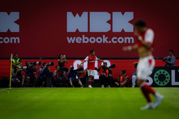 Gabriel Silva seen celebrating after scoring a goal during UEFA Conference League qualifying game between teams of SC Braga and FK Zeleznicar Pancevo (Luis Santos Ball Raw Images) Braga Estadio Municipal de Braga Portugal Copyright: xLuisxSantosx luissantos_braga_zeleznicar_2627_62