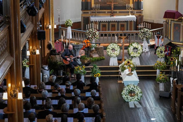 Funeral for rower Olaf Tufte in Horten, July 31, 2026. Bjornulf Lie sings If Tomorrow Never Comes at Olaf Karl Tufte’s funeral in Horten Church on Friday. Photo: Terje Bendiksby, NTB POOL, Horten, Norway. EDITORIAL USE ONLY. RESTRICTED USE FOR BETTING COMPANIES  Copyright: xTerjexBendiksbyx xNTBx