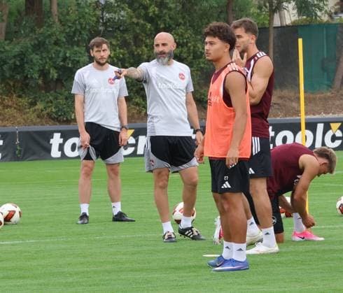 July 31, 2026 Soccer 2 Bundesliga 2026–2027 Season 1 FC Nuremberg (FCN) Club Training Sports Photo Zink DoGe xdoxgex Matthias Kreutzer, Assistant Coach, 1 FC Nuremberg (FCN) Javier Pinola, Assistant Coach, 1 FC Nuremberg FCN Justin von der Hitz 27, 1 FC Nuremberg FCN Adam Markhiev 6, 1 FC Nuremberg FCN