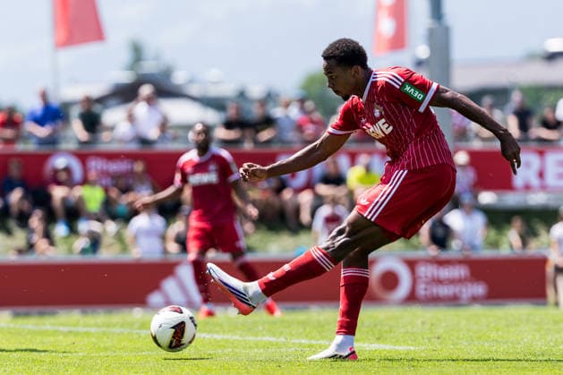 ST. JOHANN IN TIROL, AUSTRIA - JULY 31: Youssoupha Niang (1. FC Koeln, 38) shooting the ball during a friendly game between 1. FC Koeln vs. Hertha BSC Berlin at trainings camp of 1. FC Koeln in Kitzbuehel of season 2026 27 at Koasastadion on July 31, 2026 in St. Johann in Tirol, Austria. Austria Copyright: xSteffiexWunderlx