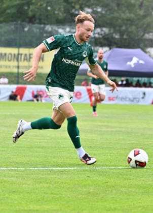 July 31, 2026 Soccer Season 2026–2027 Exhibition Match Friendly Match Preseason Match SC Freiburg SpVgg Greuther Fürth Kleeblatt Sports Photo Zink xwoxzix Regulations prohibit any use of photographs as image sequences and or quasi-video; for editorial use only. Jannik Dehm, 23, SpVgg Greuther Fürth, cropped single image