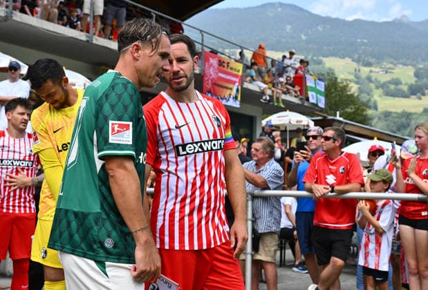 July 31, 2026 Soccer Season 2026–2027 Exhibition Match Friendly Match Preseason Match SC Freiburg vs. SpVgg Greuther Fürth Kleeblatt Sports photo by Zink xwoxzix; regulations prohibit any use of photographs as image sequences and or quasi-video; for editorial use only. Felix Klaus 30, SpVgg Greuther Fürth; Christian Günter 30, SC Freiburg, before kickoff