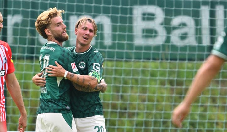 July 31, 2026 Soccer Season 2026–2027 Exhibition Match Friendly Match Preseason Match SC Freiburg vs. SpVgg Greuther Fürth Kleeblatt Sports Photo by Zink xwoxzix; regulations prohibit any use of photographs as image sequences and or quasi-video; for editorial use only Goal celebration Celebration, joy after a goal; shot on goal for the 0–2 by Felix Klaus (30), SpVgg Greuther Fürth; Ole Pohlmann (10), SpVgg Greuther Fürth; Felix Klaus (30), SpVgg Greuther Fürth