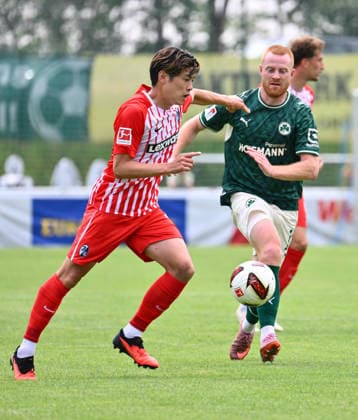 July 31, 2026 Soccer Season 2026–2027 Exhibition Match Friendly Match Preseason Match SC Freiburg SpVgg Greuther Fürth Kleeblatt Sports Photo by Zink xwoxzix; regulations prohibit any use of photographs as image sequences and or quasi-video; for editorial use only. Yuito Suzuki 14, SC Freiburg; Paul Will 13, SpVgg Greuther Fürth