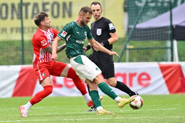 July 31, 2026 Soccer Season 2026–2027 Exhibition Match Friendly Match Preseason Match SC Freiburg SpVgg Greuther Fürth Kleeblatt Sports Photo Zink xwoxzix Regulations prohibit any use of photographs as image sequences and or quasi-video; for editorial use only. Lukas Kübler 17, SC Freiburg; Dennis Srbeny 7, SpVgg Greuther Fürth