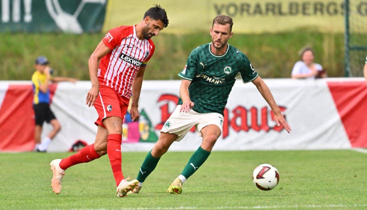 July 31, 2026 Soccer Season 2026–2027 Exhibition Match Friendly Match Preseason Match SC Freiburg SpVgg Greuther Fürth Kleeblatt Sports Photo by Zink xwoxzix; regulations prohibit any use of photographs as image sequences and or quasi-video; for editorial use only. Vincenzo Grifo 32, SC Freiburg; Dennis Srbeny 7, SpVgg Greuther Fürth