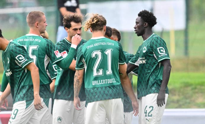 July 31, 2026 Soccer Season 2026–2027 Exhibition Match Friendly Match Preseason Match SC Freiburg vs. SpVgg Greuther Fürth Kleeblatt Sports Photo by Zink xwoxzix; regulations prohibit any use of photographs as image sequences and or quasi-video; for editorial use only Goal celebration Celebration, Joy After a Goal, Goal, Shot on Goal for the 0–3 by Omar Sillah 42, SpVgg Greuther Fürth Brynjar Ingi Bjarnason 25, SpVgg Greuther Fürth Mika Wallentowitz 21, SpVgg Greuther Fürth Omar Sillah 42, SpVgg Greuther Fürth