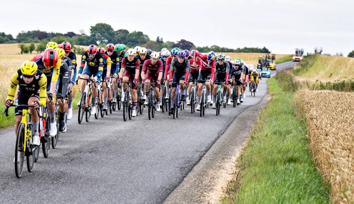 PostNord Denmark Tour Stage 3: The peloton passes a cornfield at Ravning during Stage 3 of the PostNord Denmark Tour on Friday, July 31, 2026. The stage is 202.9 kilometers long and runs from Fredericia to Vejle, Vejle, Denmark.  Copyright: HenningxBagger HenningxBaggerx spdk20260731-155839-L