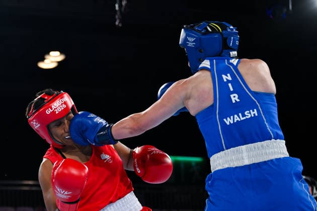 COM26 BOXING, Jasmine Daunakamakama of Fiji (red) against Michaela Walsh of Northern Ireland during the Women™s 57kg Boxing Semi final of the Glasgow 2026 Commonwealth Games at SEC Centre in Glasgow, Scotland, Friday, July 31, 2026. ( NO ARCHIVING, EDITORIAL USE ONLY Glasgow Scotland United Kingdom  Copyright: xLUKASxCOCHx 20260801138171739645